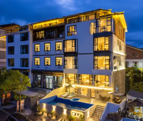 Qianhuan·evelyn·Wangshan Light Luxury Pool Homestay (Libo Xiaoqikong East Gate) - Uima-altaat