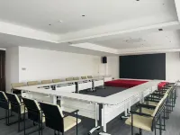 Atour Hotel (Taixing Government Gulou Xintiandi) - Business