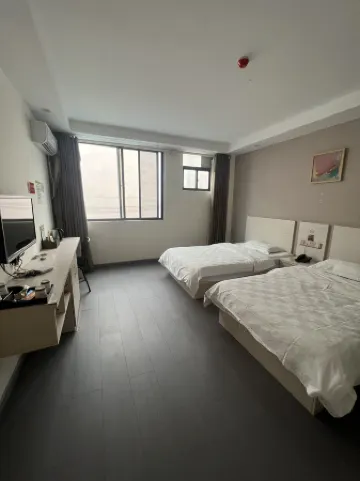 Guizhiheng Hotel Отели рядом с достопримечательностью «Daiwangtan Sceneic Area»