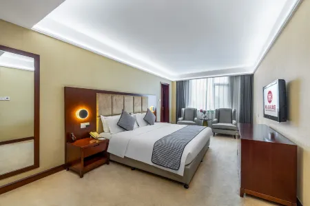 Huaren SuYu  Hotel Отели рядом с достопримечательностью «Northeastern University»