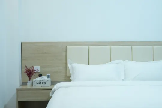 Sanya Qiwan Homestay Отели рядом с достопримечательностью «Baodao Luobei Aquarium»