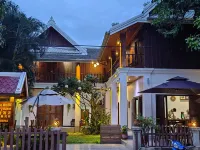 Wisdom Mystery Hotel Các khách sạn gần Chùa Wat Sensoukharam