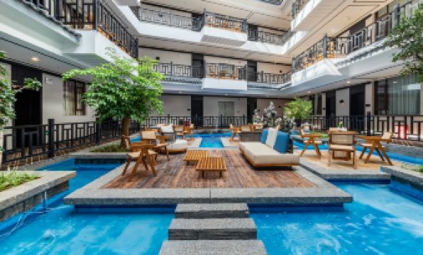 Xi'an Hotel (Lijiang Ancient City Dashuiche Branch)