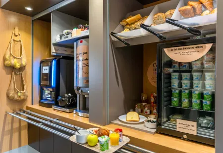 B&B Hotel Brest Kergaradec Aéroport Gouesnou Отели в г. Гипава