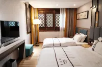 Yijuju Suite (Jianshui Ancient City Branch) - موقف سيارات