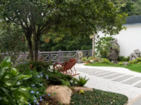 Ganzhou Bajing Lake House B&B  (Jiangnan Songcheng Scenic Area Bajing Park Store) Hotels near Zaoer Lane