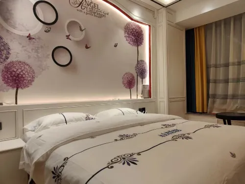 Yongjin Smart Hotel (Heqing Huangping Town)