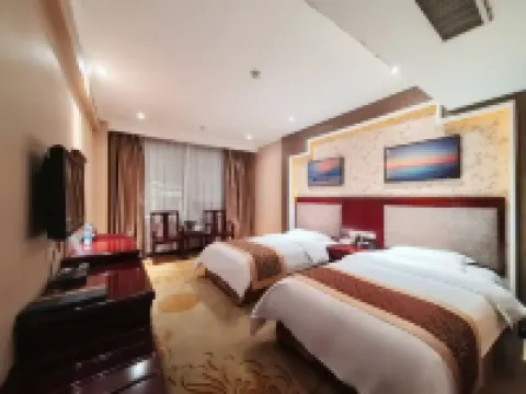 Oupai Jindi Grand Hotel (Xinyang International Trade City East Railway Station)