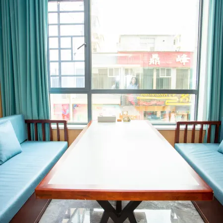Yiyang Tongle Garden Hotel