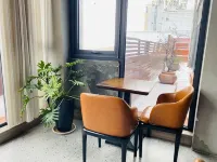 Yi Bao·Guan Zhi Hotel (Jiaozuo High-Speed Rail Station Branch)