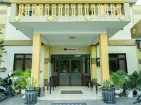 RedDoorz @ Gatot Subroto Ende Hotels in Ende