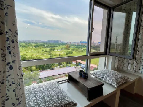 Vivi's childhood hotel