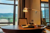 Luotian Yifang Shanshui Hotel - Parkering