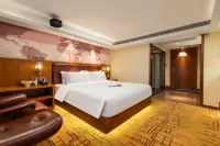 QININ HOTEL
