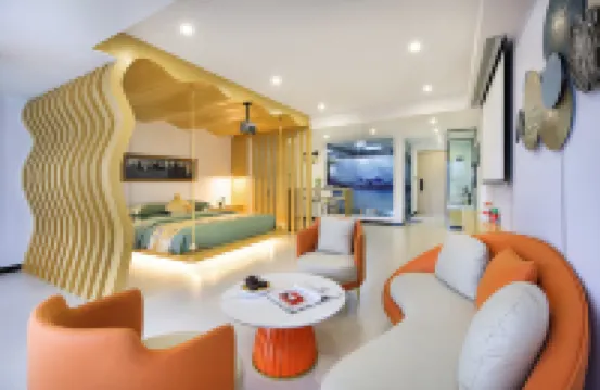 논의 파노라마 전망을 즐기세요 (룽성 룽지 계단식논 지점)