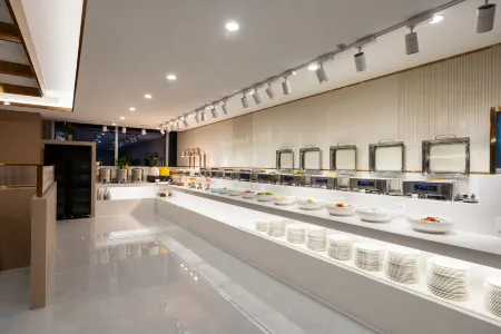 Journey Beauty Hotel (Fuxing Road Branch) Отели рядом с достопримечательностью «Baoding University»