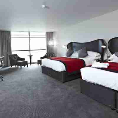 Brooklands Hotel Surrey Rooms