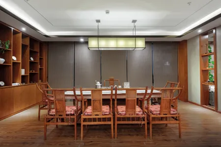 Dream House Отели рядом с достопримечательностью «Shiji Square»