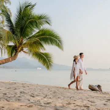Koh Chang Paradise Resort & Spa Отели рядом с достопримечательностью «Pearl Beach»