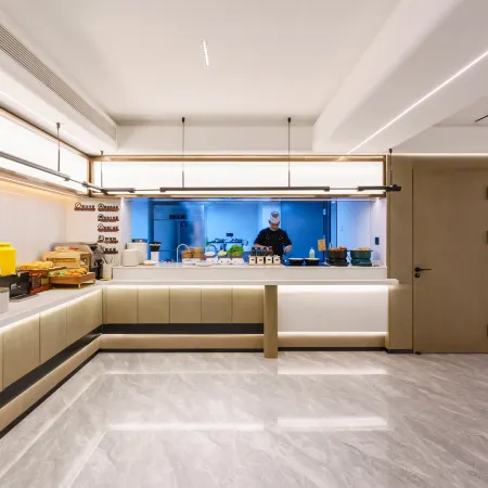 Atour X Hotel, South Plaza, Shenyang North Railway Station