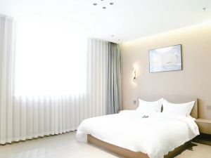 Luoyang Luoxi Boutique Hotel (Lijingmen Cross Street Luoqi Ancient City Branch)