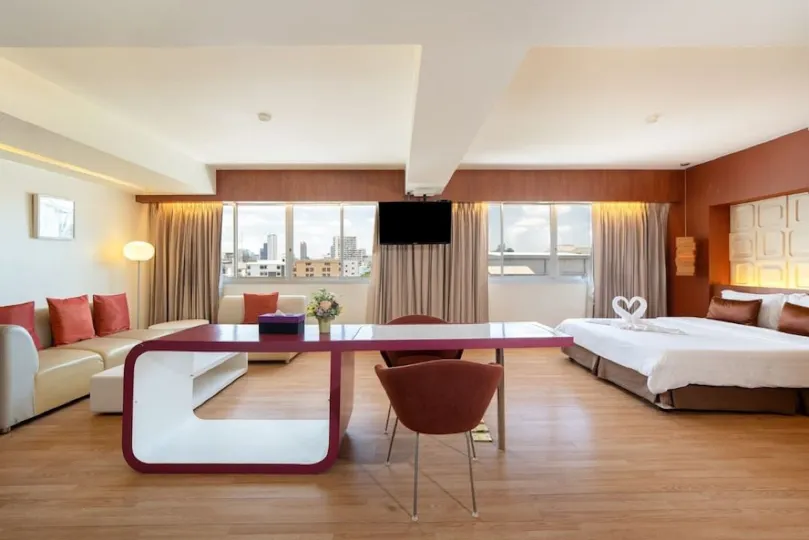 Veronica Residence