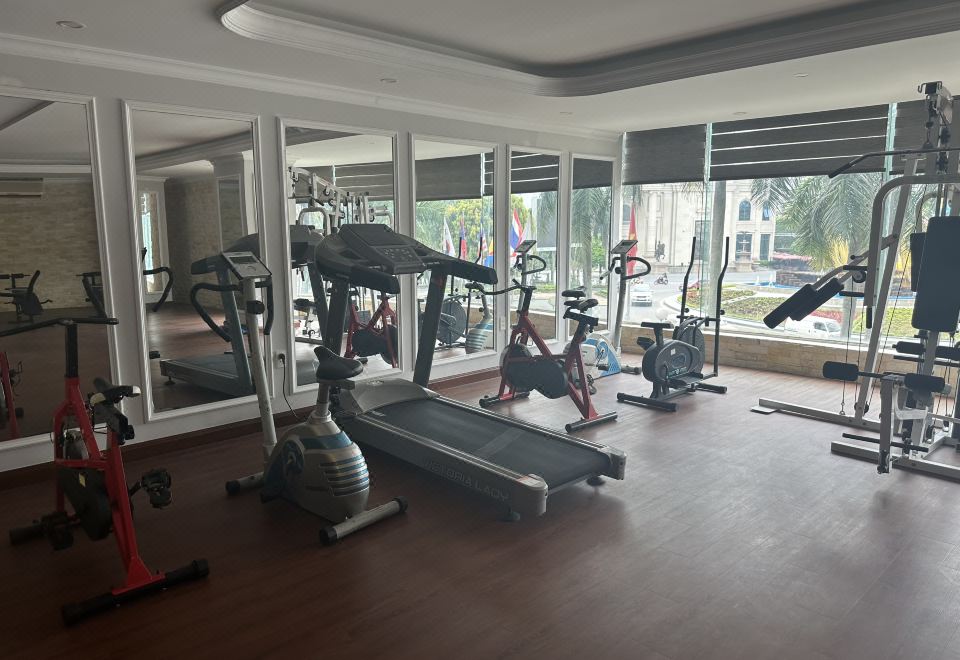 3. 므엉 딴 그랜드..