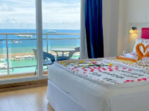 ICom Marina Sea View Hotels in Maafushi