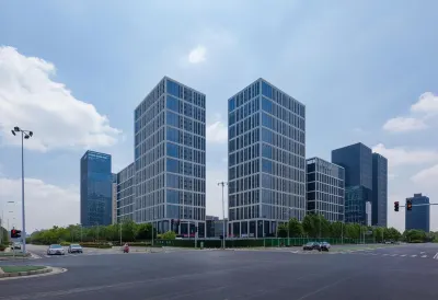 Boya Theme Hotel (Zhengzhou Longzihu Subway Station) Hotels near Zhengzhou Vocational University of Information and Technology (Northeast to Henan Chest Hospital Relative's Courtyard)