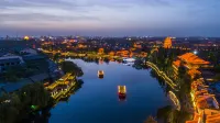 Swan Lake Inviting Moon Paviloin Hotel（Taierzhuang Ancient City Scenic Area） - Romantic