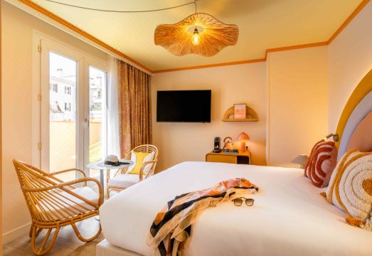 아포지아 니스 객실 사진