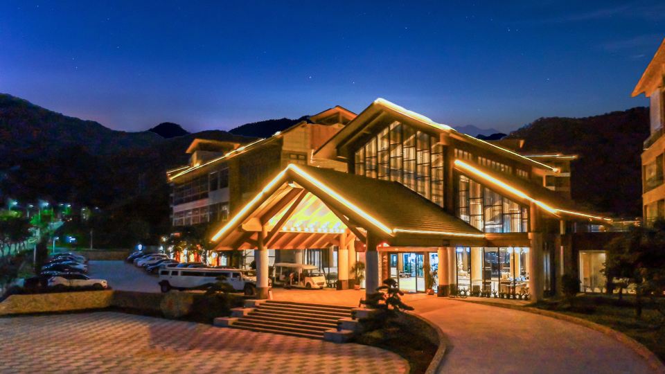 Hezhou Banshan Hot Spring Resort