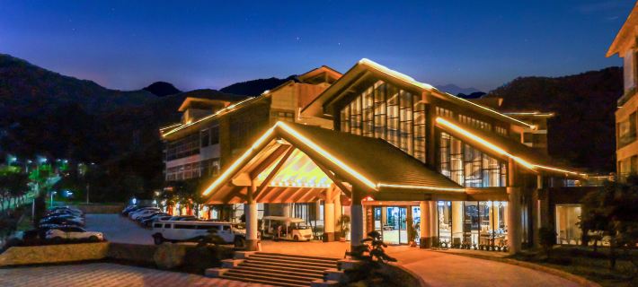 Hezhou Banshan Hot Spring Resort Hotel a Hezhou