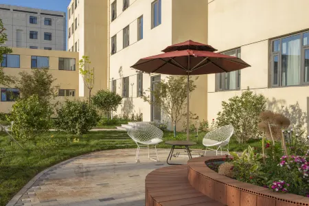 Vienna Hotel (Jizhou District, Tianjin Yuyang South Road)