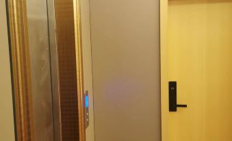 Ding an Yan Whale Hotel