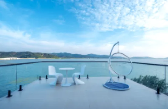 Floral Hotel·Suzhou first love meet you hostel (Taihu Hengshan Island Scenic Spot Shop)