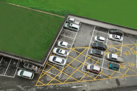 Yujingtan Intercontinental Hotel Tengchong Отели в г. Тенчун