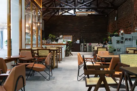 Four Seasons Garden Mountain and Sea Отели в г. Чантин