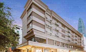 Baiyulan Hotel (Shenzhen Railway Station & Laojie Metro Station Branch)
