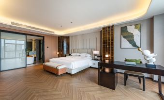 Joyful Tour Grand Rezen Hotel (Zunyi Railway Station)