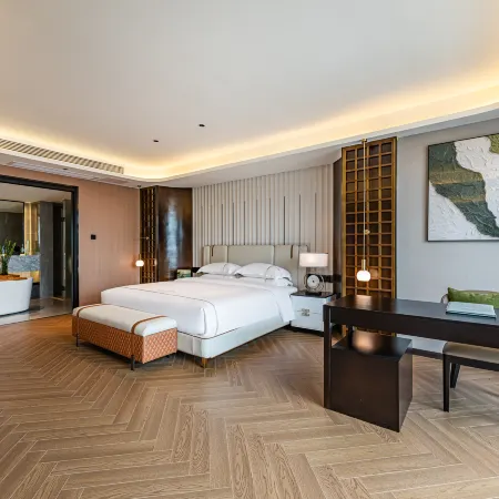 Joyful Tour Grand Rezen Hotel （Zunyi Railway Station）