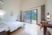 Maozai Bandao Yueshanju Hotel dekat Simianshan National Landscape and Famous Scenery
