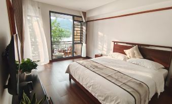 Fuxiangju · Minimalist Riverside View Guesthouse (Biancheng Chadong Scenic Area Store)