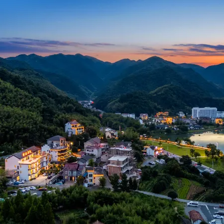 Yinlu · Guanyue Mountain View Luxury Vacation Homestay