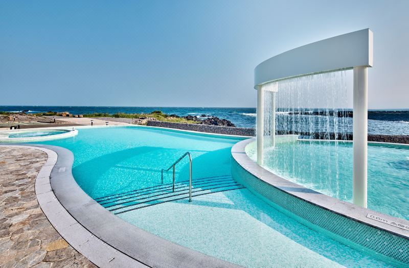 Shilla Stay Plus Iho Tewoo Ocean Front photo 3