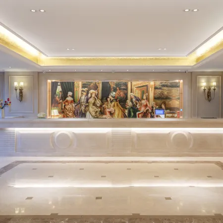 Vienna International Hotel (Nanning Juchang Metro Station)
