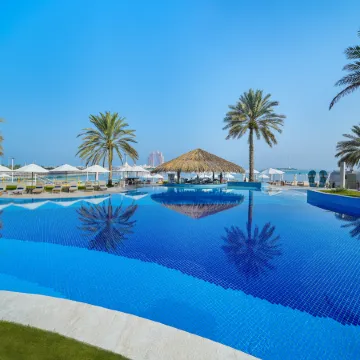 Radisson Blu Hotel and Resort Abu Dhabi Corniche