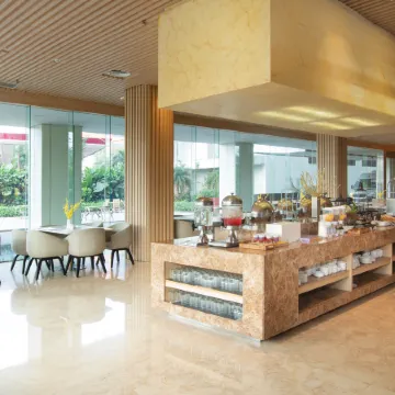 Louis Kienne Cikarang Hotel & Service Apartment