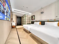 EK Inn Hotel (Dalian Railway Station Zhongshan Square Subway Station)
