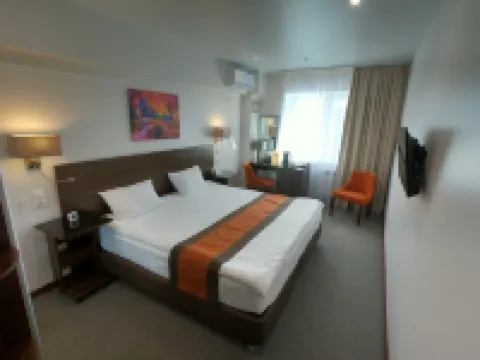 Avanta Hotel Hotels near Millionka